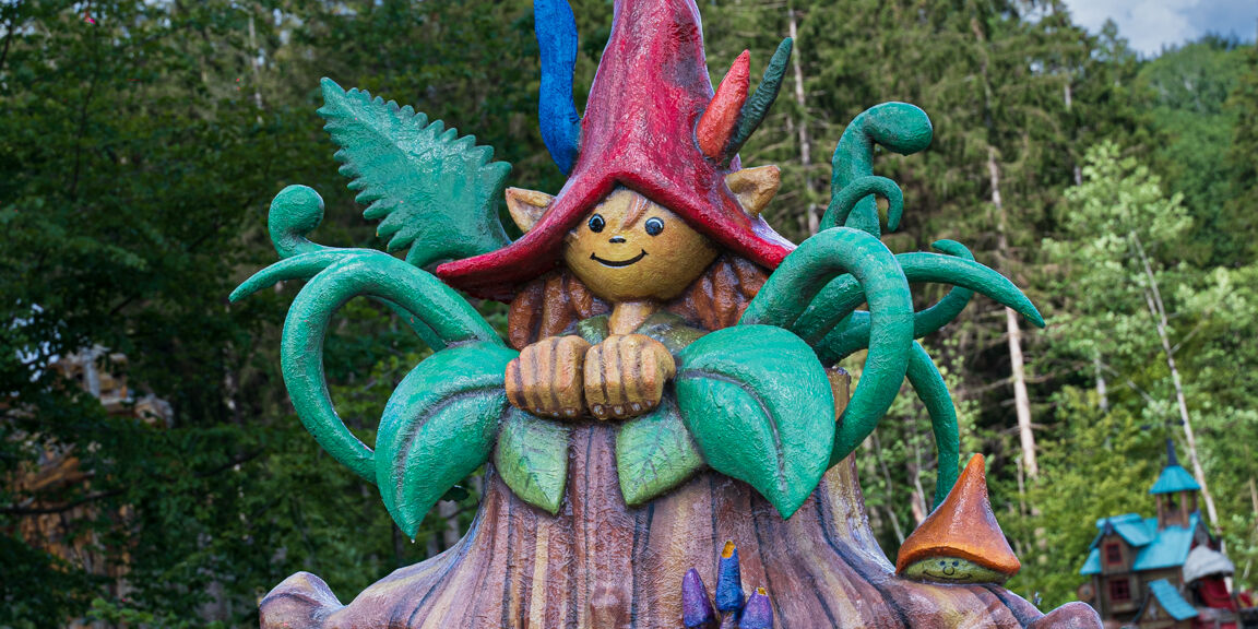 Sculpture de "Elfy" dans le parc Sculpture de "Elfy" dans le parc