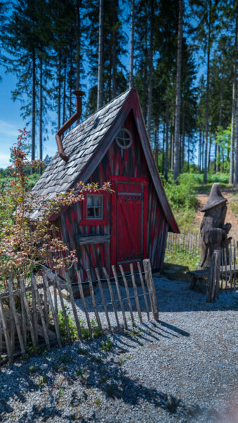 Village de Maugis, un des espaces d'animation d'animation de l'Elfy Park